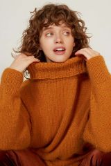 Trui met hoge kraag in Enya | Lang Yarns