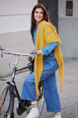 Afgeronde stola met fantasiesteek in Cashmere Love & Silkhair | Lana Grossa