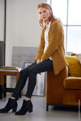 Vest met fantasiemotief in Cool Wool Big Melange | Lana Grossa