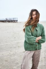 Sportieve vest met knopen en 3/4 mouwen in Alpaca Moda | Lana Grossa