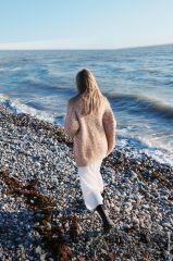 Vest met ribbelpatroon en ballonmouwen in Natural Alpaca Pelo | Lana Grossa