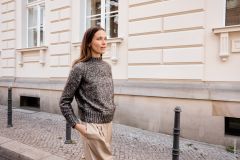 Breipakket Trui met raglanmouwen en staand kraagje in Cashmere 16 Fine & Silkhair van Lana Grossa koop je bij Wolboetiek Mooigemaakt