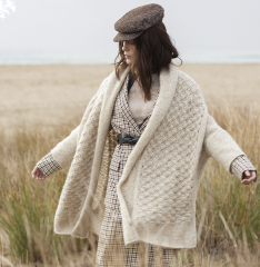 Vest met fantasiesteek in Ultralight Merino | Katia