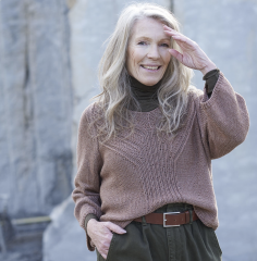 Elegant truitje met fantasiemotief in Tencel Merino | Katia