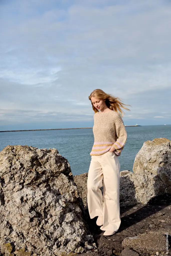 Trui met halve patentsteek en streepmotief in Bottoni | Lana Grossa