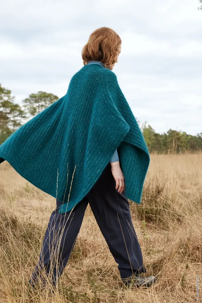 Poncho met structuurpatroon in Cashmere 16 Fine & Natural Superkid Tweed | Lana Grossa