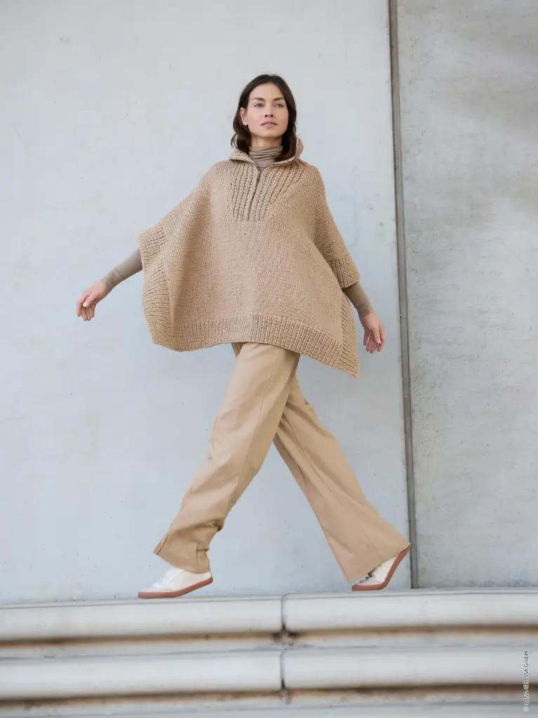 Poncho met brede boorden in Winter Softness | Lana Grossa