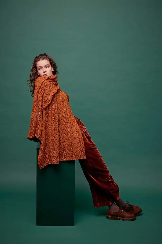 Stola met ajourmotief in Nomad | Lang Yarns