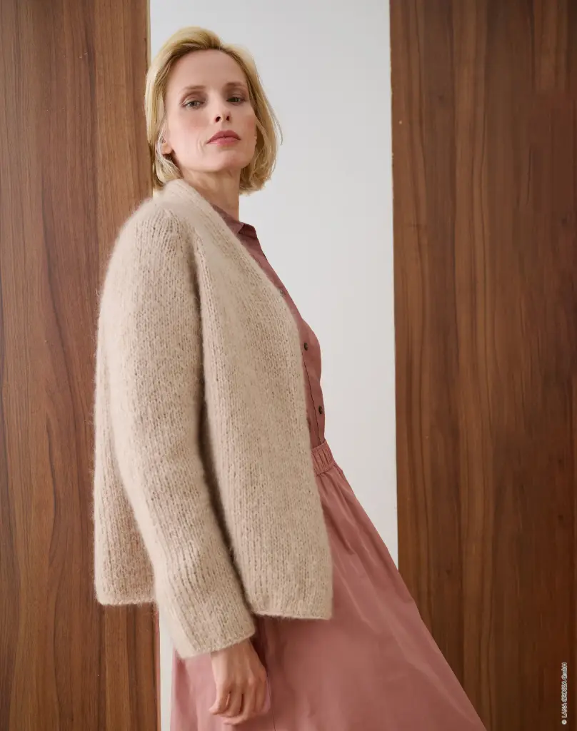 Vest met sjaalkraag en raglanmouwen in Mohair di Gio | Lana Grossa