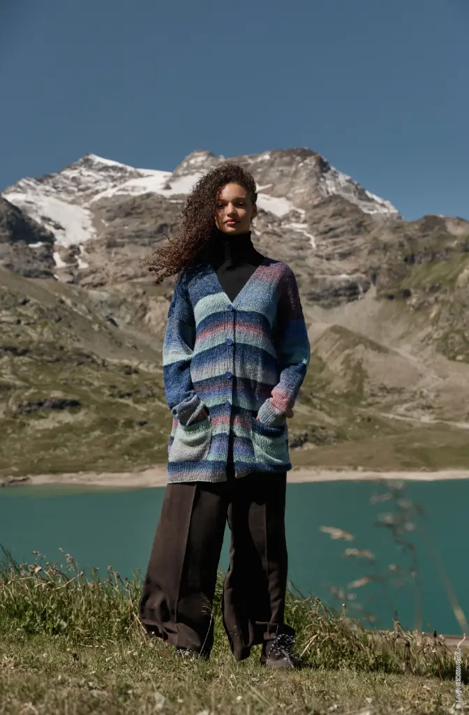 Halflange vest in Gomitolo Fumo | Lana Grossa 