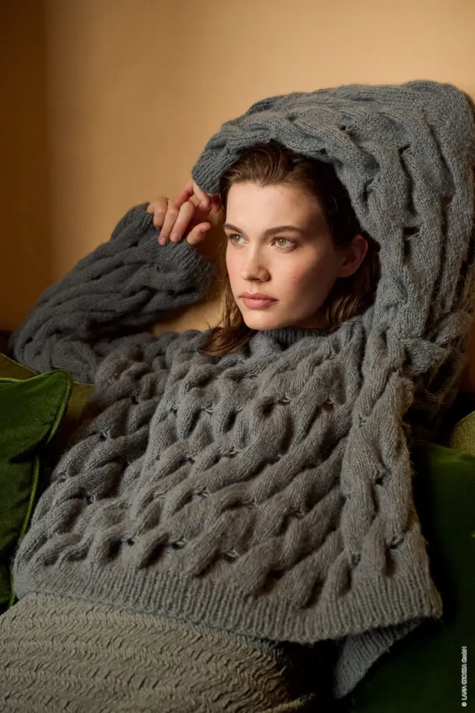 Trui met kabels in Nebbia | Lana Grossa