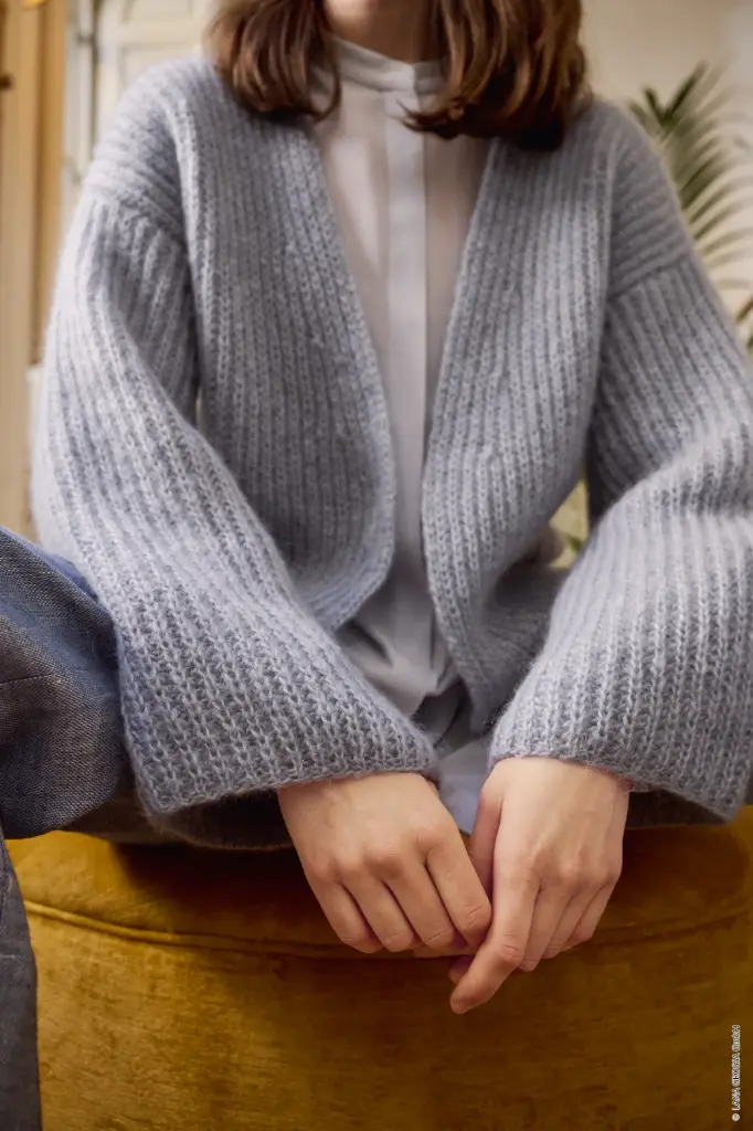 Vest met halve patentsteek & trompetmouwen in Superkid Seta | Lana Grossa