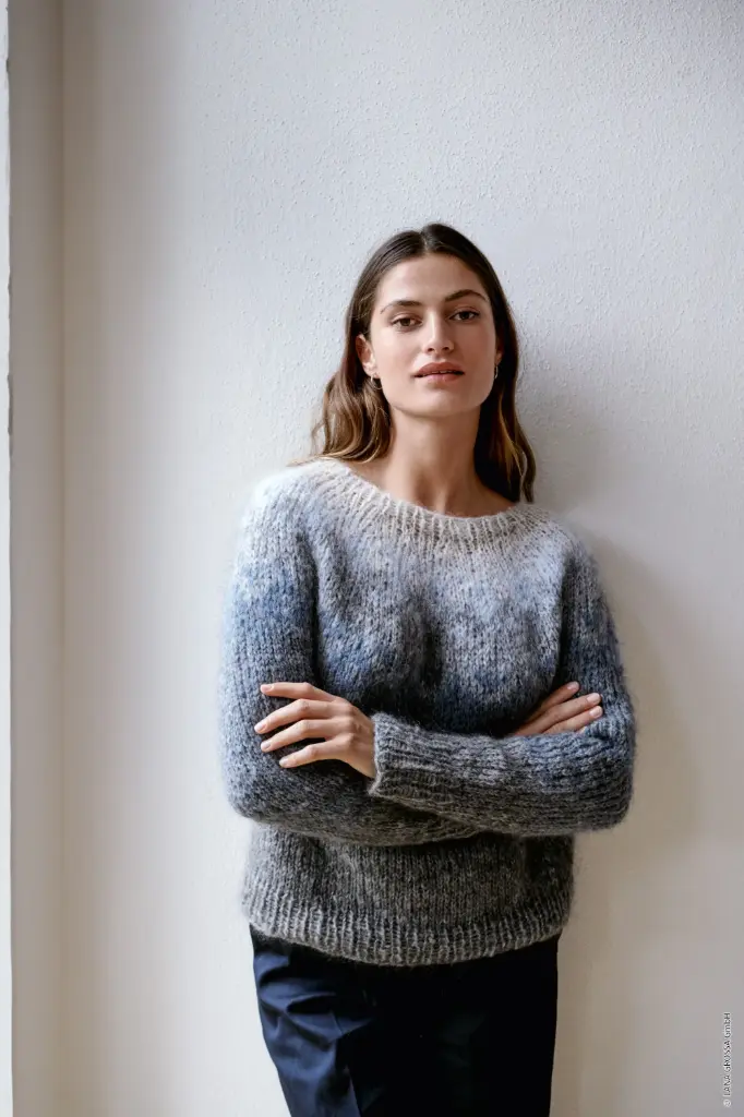 Top Down trui met ingebreide ronde pas in Brigitte 3 | Lana Grossa