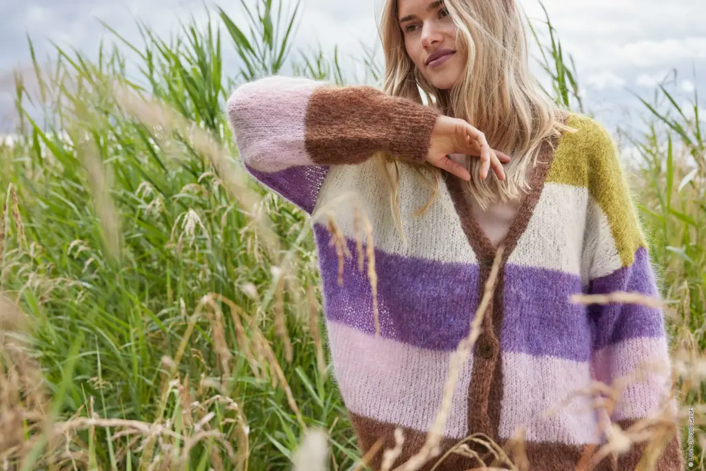 Vest met brede strepen in Brigitte 3 | Lana Grossa