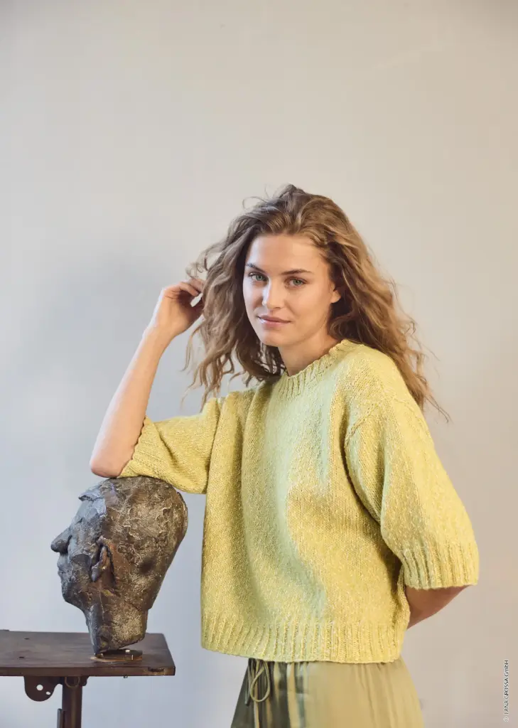 Klassiek los truitje met ingezette mouwen in Bottoni | Lana Grossa 