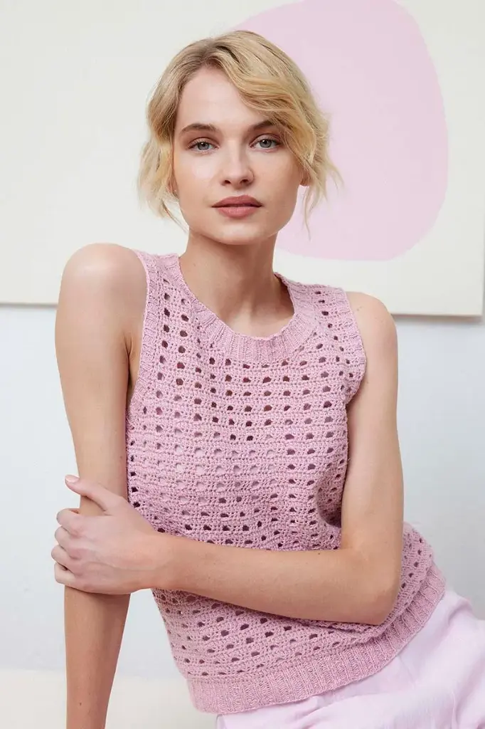 Gehaakt topje met gaatjesmotief in Ananas | Lang Yarns