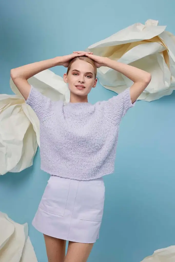 Los kort truitje met korte mouwen in Piuma | Lang Yarns