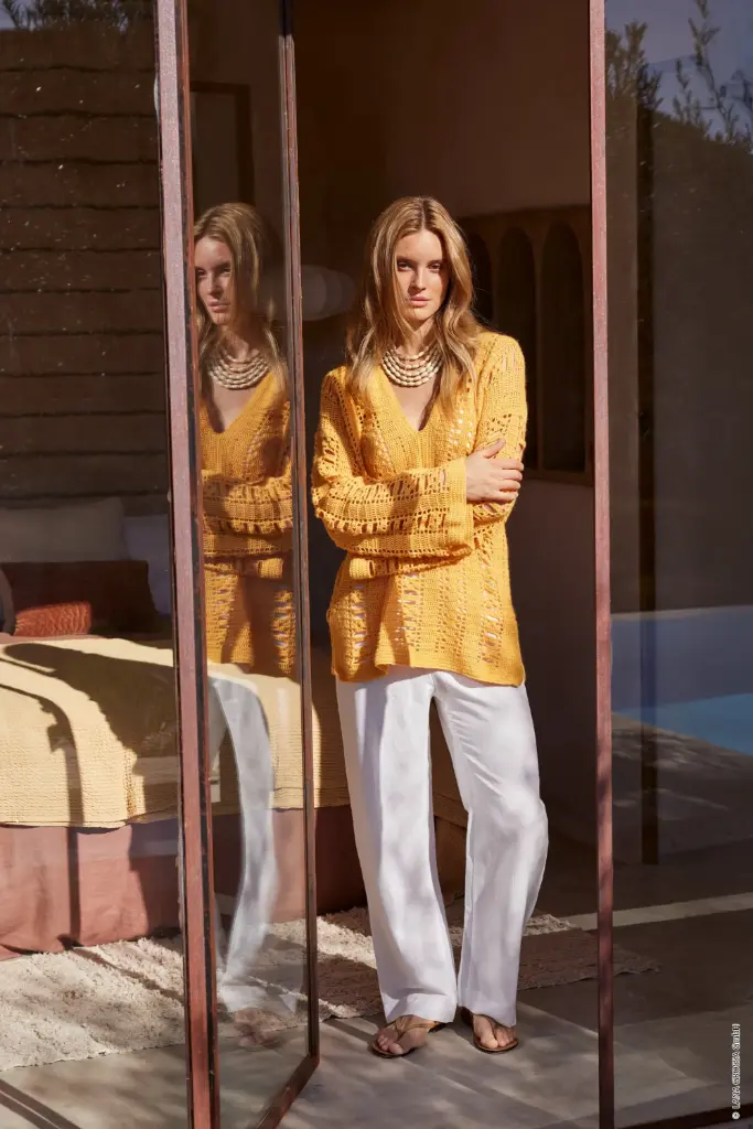 Gehaakte vest met open motief in Ecopuno | Lana Grossa