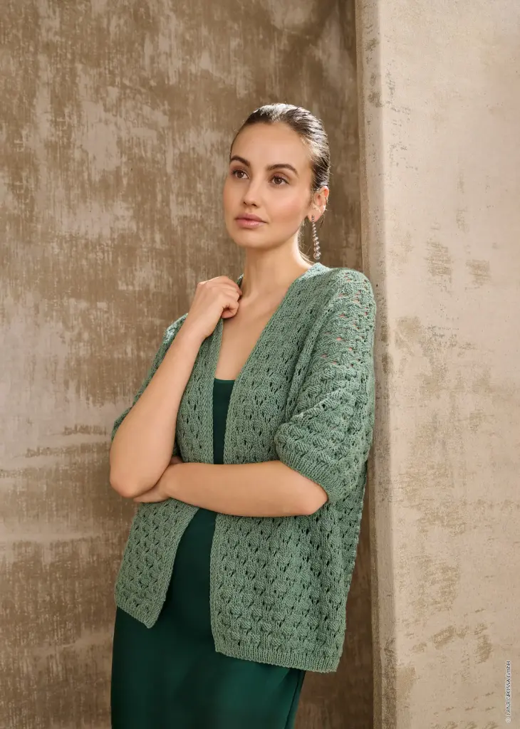 Vest met halflange mouw en fantasiemotief in Elastico | Lana Grossa