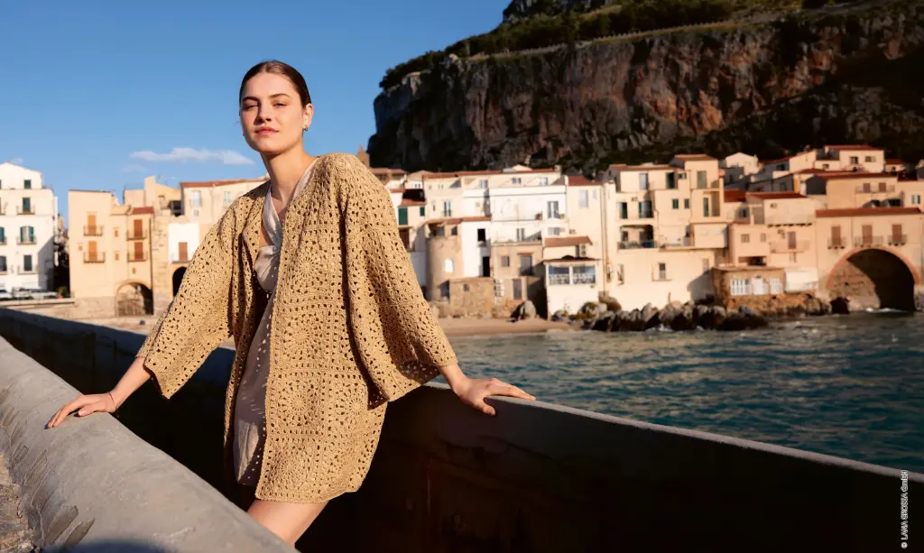 Gehaakte Granny Square vest in Diversa | Lana Grossa