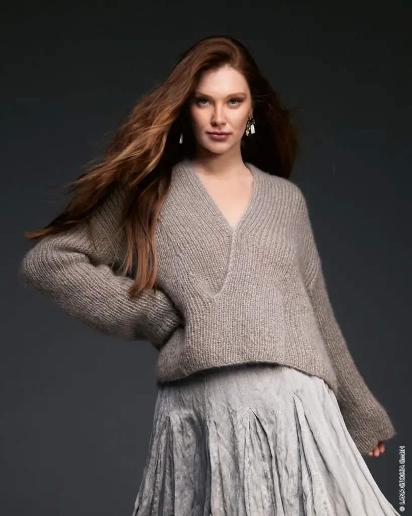 Trui met v-halsmotief in Silkhair | Lana Grossa