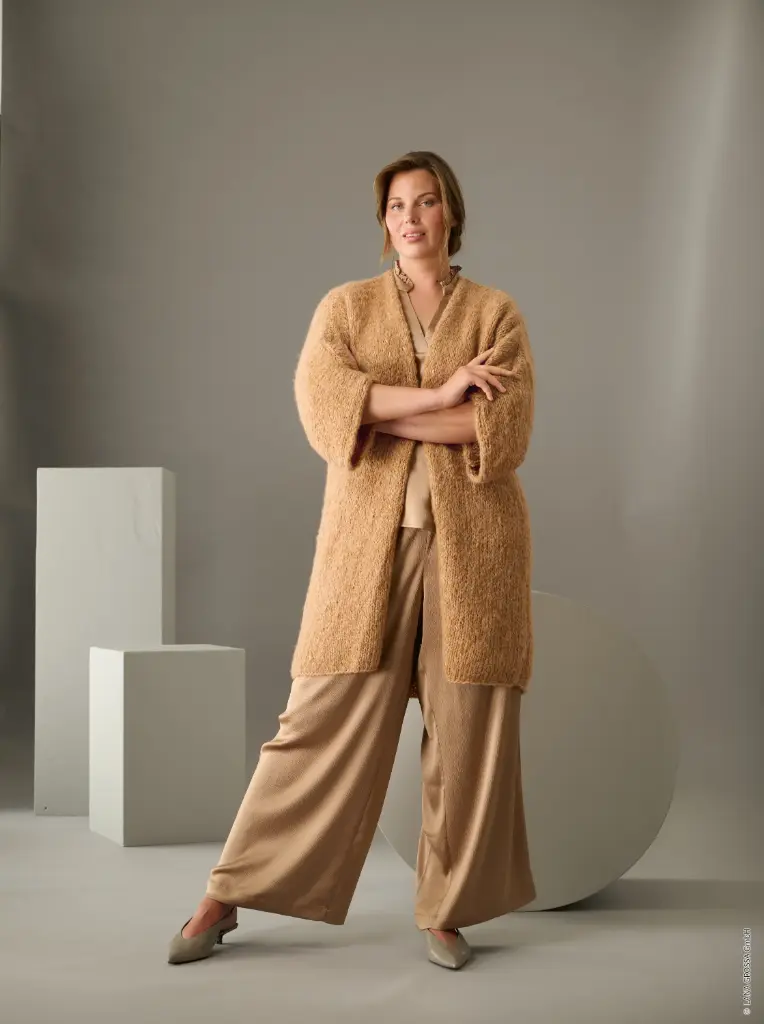 Kimonovest met halflange mouwen in Baby Furry | Lana Grossa