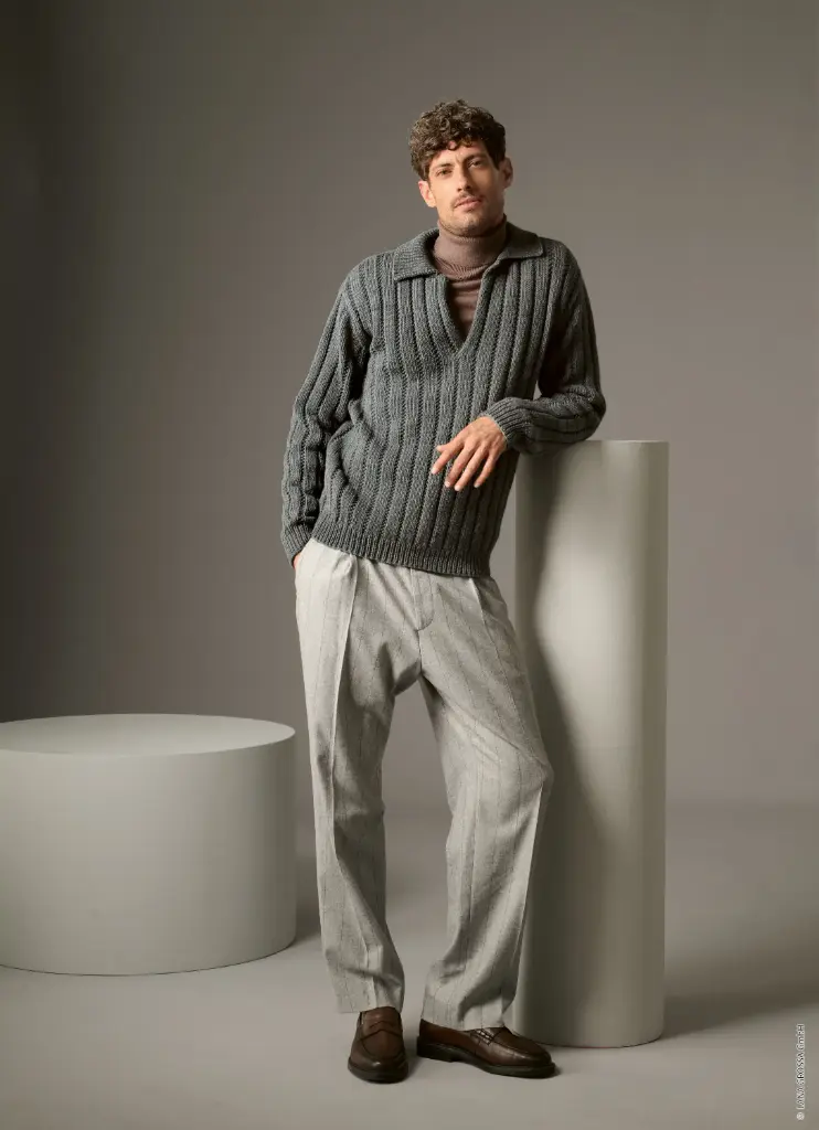 Trui met boordmotief en polokraag in Cashmere Pure | Lana Grossa